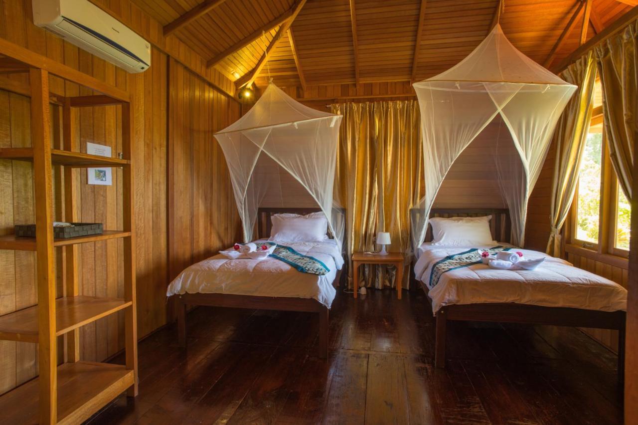 K2 Lembeh Dive Resort Bitung Esterno foto